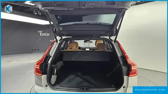 VOLVO XC60 T8 ULTRA BRIGHT