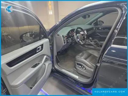 PORSCHE CAYENNE 3.0 E-HYBRID