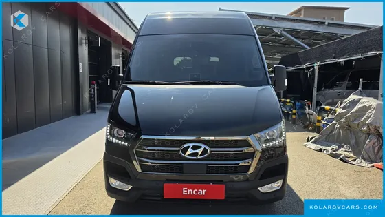 HYUNDAI SOLATI 15-SEATER