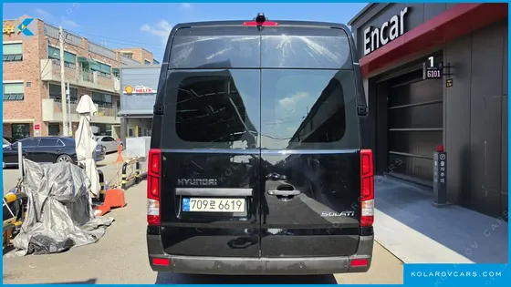 HYUNDAI SOLATI 15-SEATER