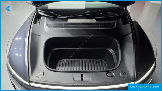 TESLA MODEL Y L LONG RANGE AWD