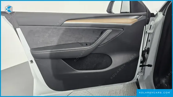 TESLA MODEL Y RWD