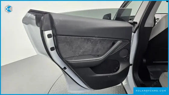 TESLA MODEL Y RWD