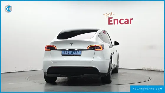 TESLA MODEL Y RWD