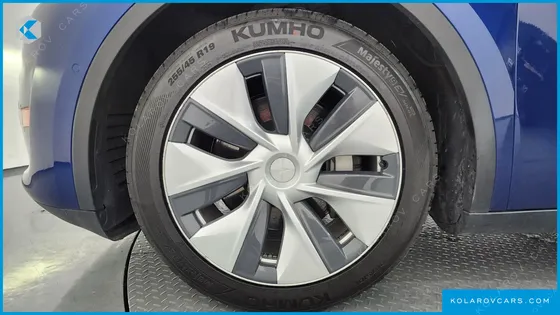 TESLA MODEL Y LONG RANGE AWD