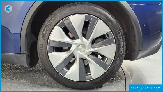 TESLA MODEL Y LONG RANGE AWD