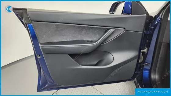 TESLA MODEL Y LONG RANGE AWD
