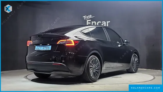 TESLA MODEL Y RWD