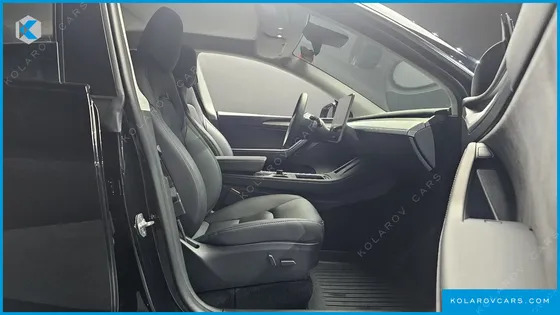 TESLA MODEL Y RWD
