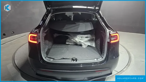 TESLA MODEL Y RWD