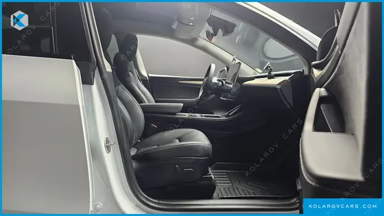 TESLA MODEL Y RWD