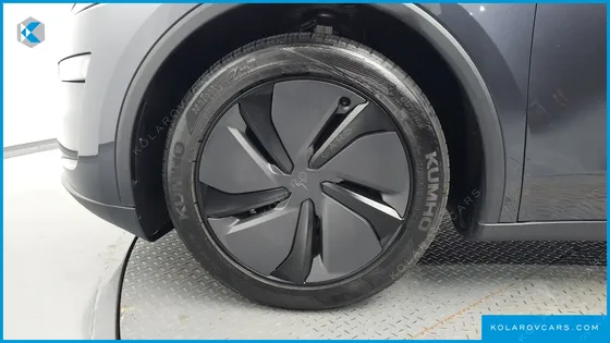 TESLA MODEL Y RWD
