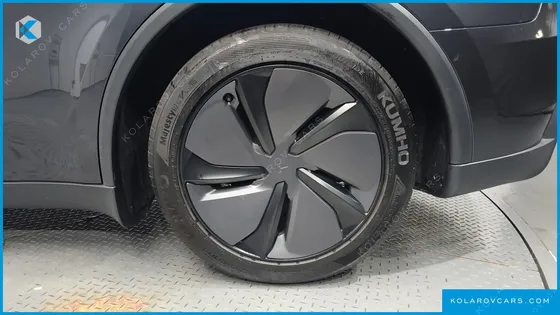 TESLA MODEL Y RWD