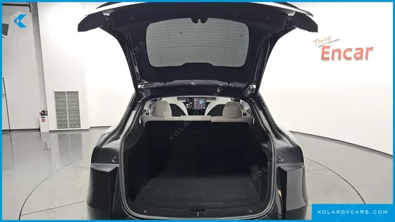 TESLA MODEL Y RWD