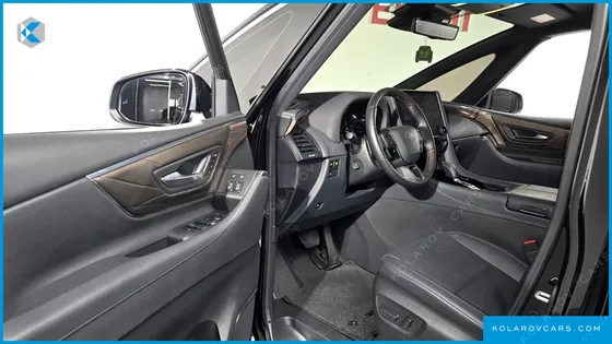 TOYOTA ALPHARD 2.5 HEV EXECUTIVE AWD