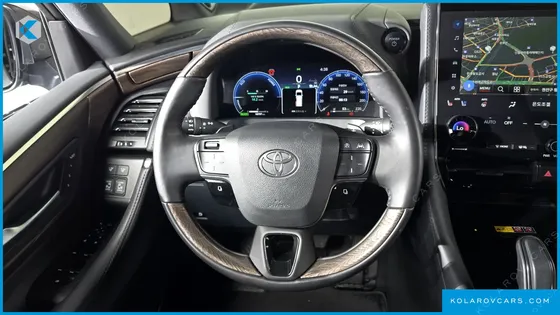 TOYOTA ALPHARD 2.5 HEV EXECUTIVE AWD