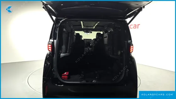 TOYOTA ALPHARD 2.5 HEV EXECUTIVE AWD