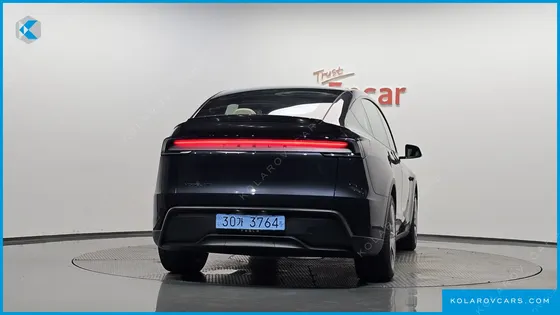 TESLA MODEL Y L LONG RANGE AWD