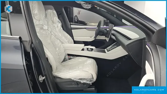 TESLA MODEL Y L LONG RANGE AWD
