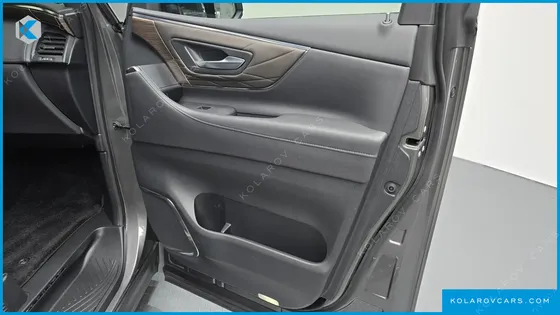 TOYOTA ALPHARD 2.5 HEV EXECUTIVE AWD