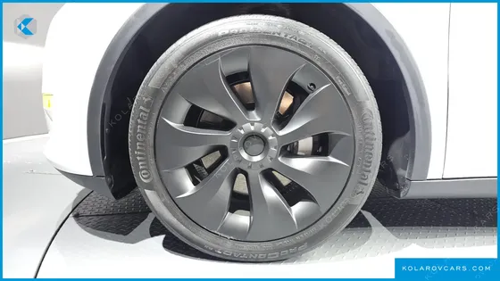 TESLA MODEL Y LONG RANGE AWD