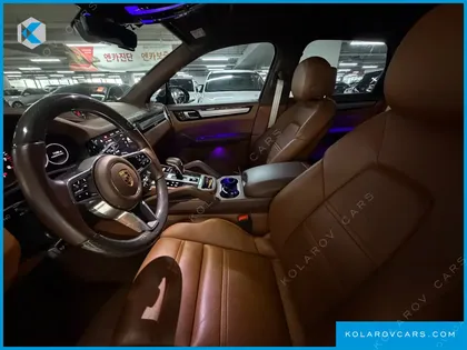 PORSCHE CAYENNE 3.0 PLATINUM EDITION