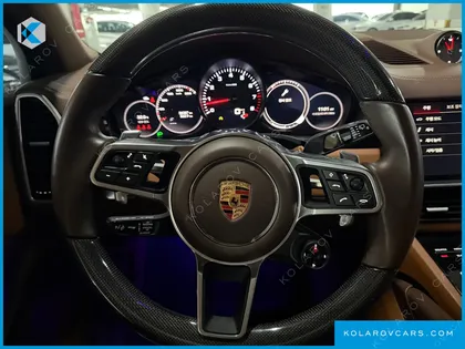 PORSCHE CAYENNE 3.0 PLATINUM EDITION