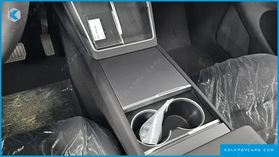 TESLA MODEL Y L LONG RANGE AWD