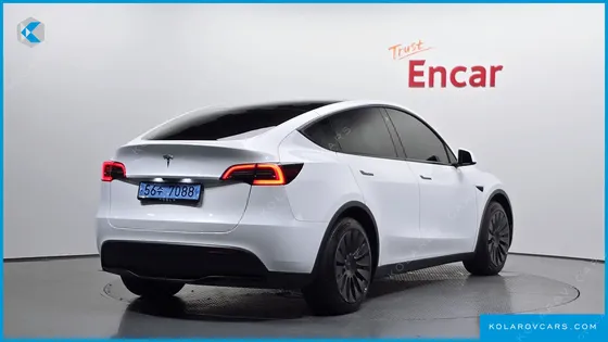 TESLA MODEL Y RWD