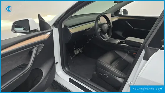 TESLA MODEL Y RWD