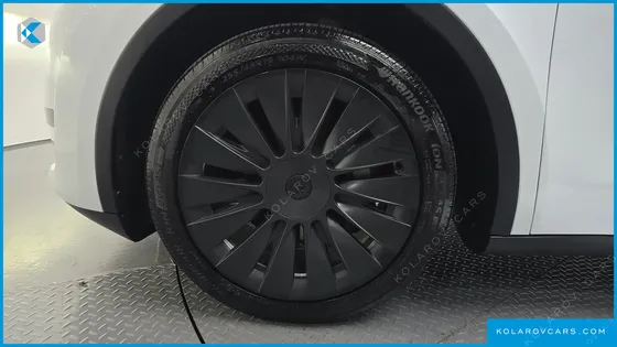 TESLA MODEL Y RWD
