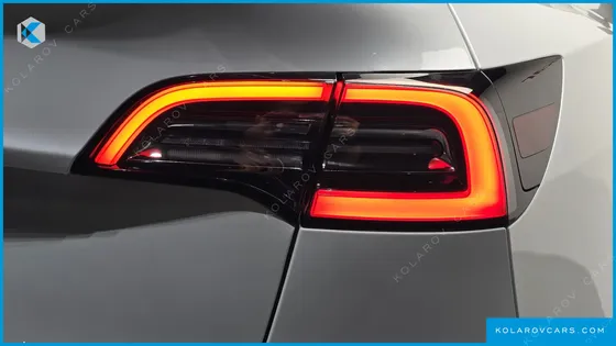 TESLA MODEL Y LONG RANGE AWD