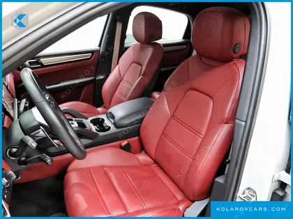 PORSCHE CAYENNE 3.0 COUPE PLATINUM EDITION