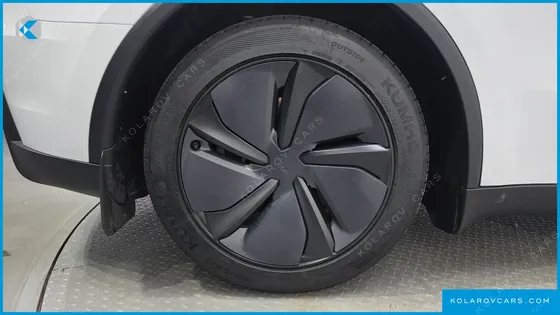 TESLA MODEL Y PREMIUM LONG RANGE AWD
