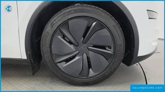 TESLA MODEL Y PREMIUM LONG RANGE AWD