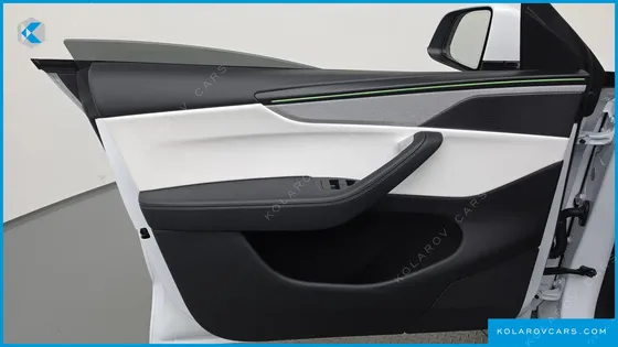 TESLA MODEL Y PREMIUM LONG RANGE AWD