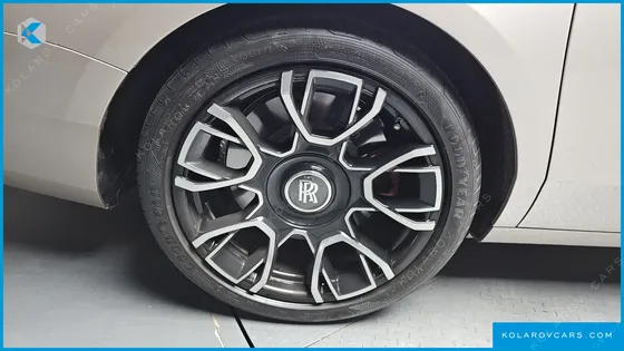 ROLLS ROYCE GHOST 6.7 V12 BLACK BADGE