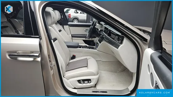 ROLLS ROYCE GHOST 6.7 V12 BLACK BADGE