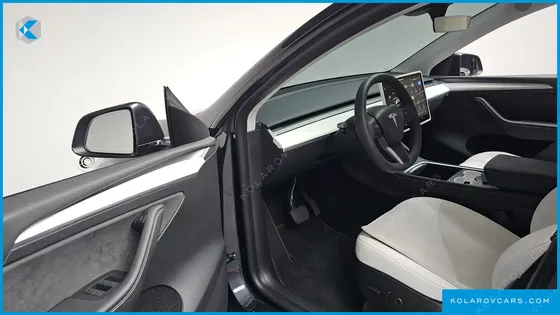 TESLA MODEL Y RWD