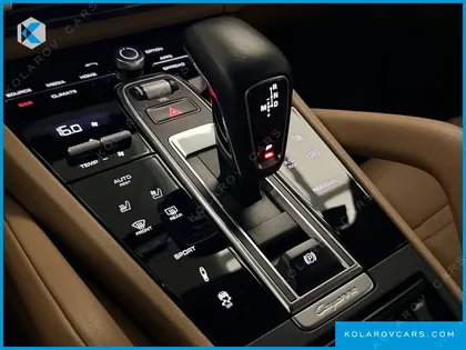 PORSCHE CAYENNE 3.0