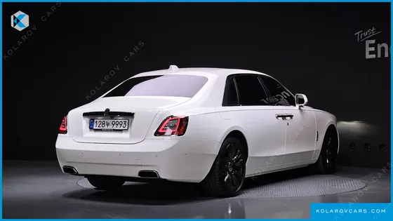 ROLLS ROYCE GHOST 6.7 EWB V12