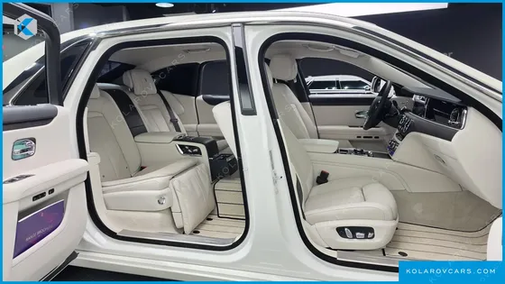 ROLLS ROYCE GHOST 6.7 EWB V12