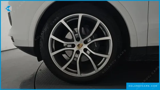 PORSCHE CAYENNE 3.0 PLATINUM EDITION