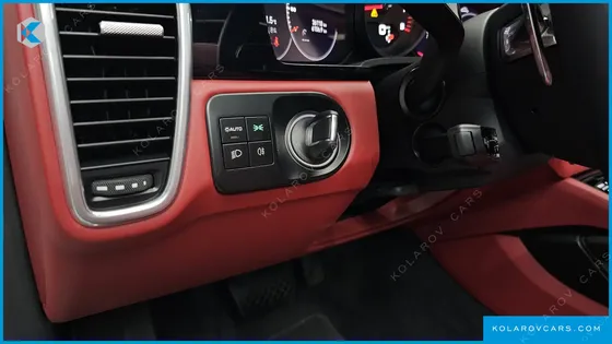 PORSCHE CAYENNE 3.0 PLATINUM EDITION