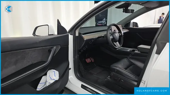 TESLA MODEL Y LONG RANGE AWD