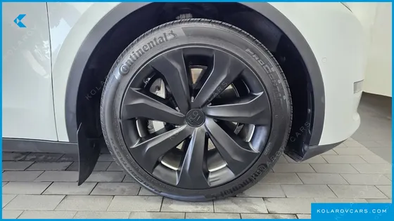 TESLA MODEL Y LONG RANGE AWD
