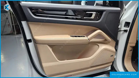 PORSCHE CAYENNE 3.0