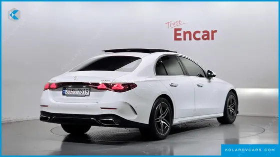 MERCEDES E-CLASS E300 4MATIC AMG LINE