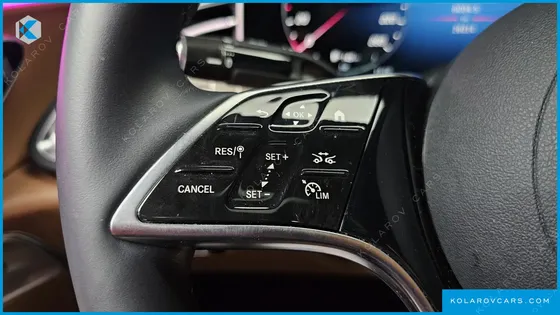 MERCEDES E-CLASS E300 4MATIC EXCLUSIVE