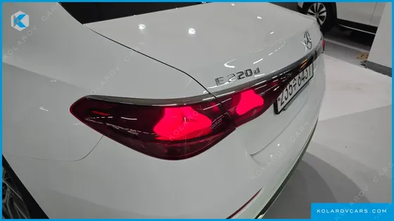 MERCEDES E-CLASS E220D 4MATIC EXCLUSIVE